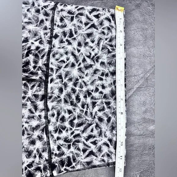 lululemon Leggings - Picture 4 of 4